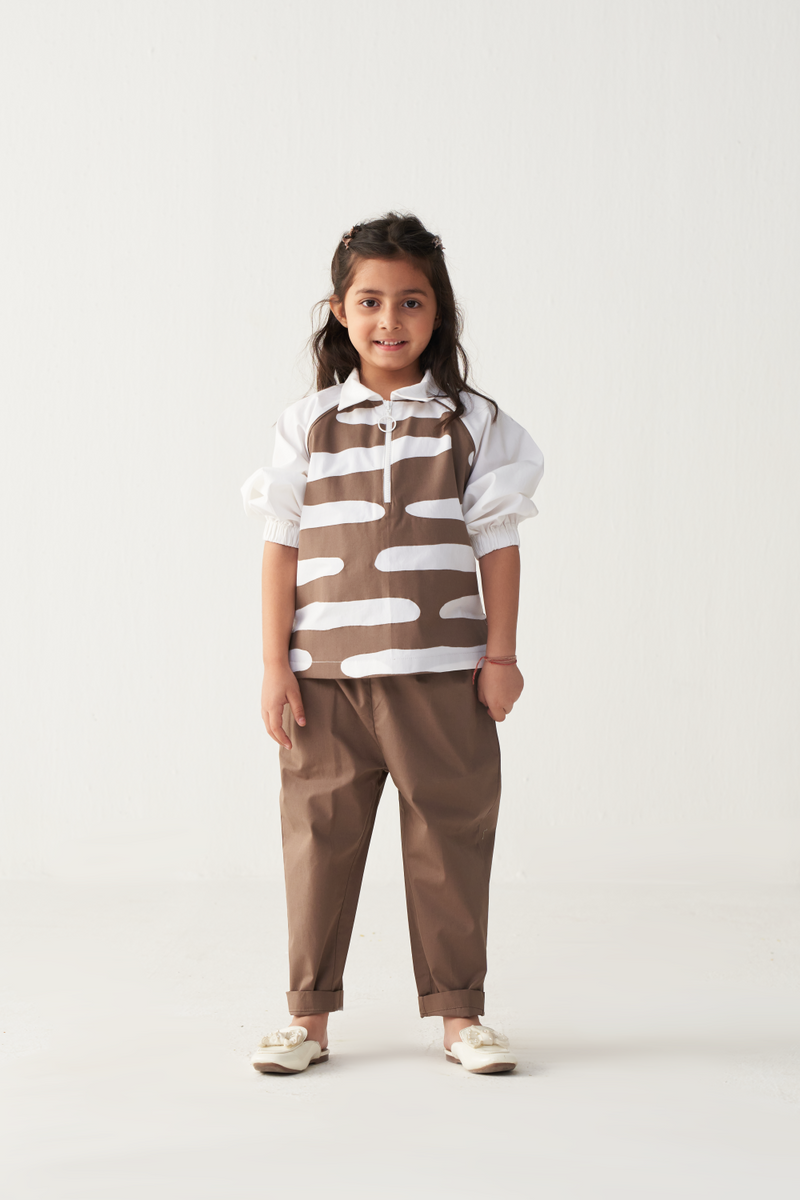 KIDS ABSTRACT APPLIQUE TOP (CO-ORD)-CEDAR & WHITE