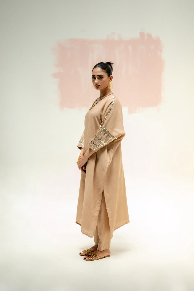 Chamakeen Antifit Linen Kurta with Pants-Camel linen by PRAHNAAYA in beige color for women Worldwide