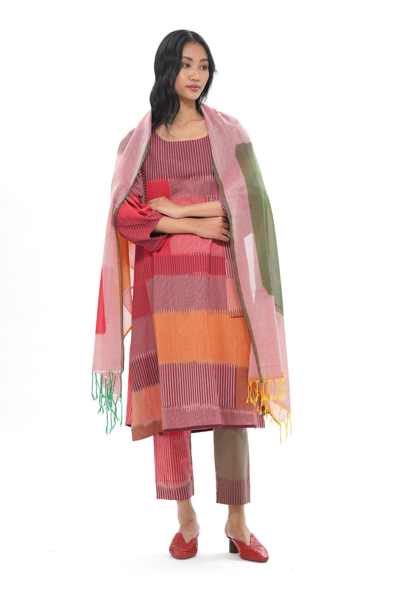 IRO STOLE 100% cotton by Translate - Handwoven Ikat in red color for women Worldwide