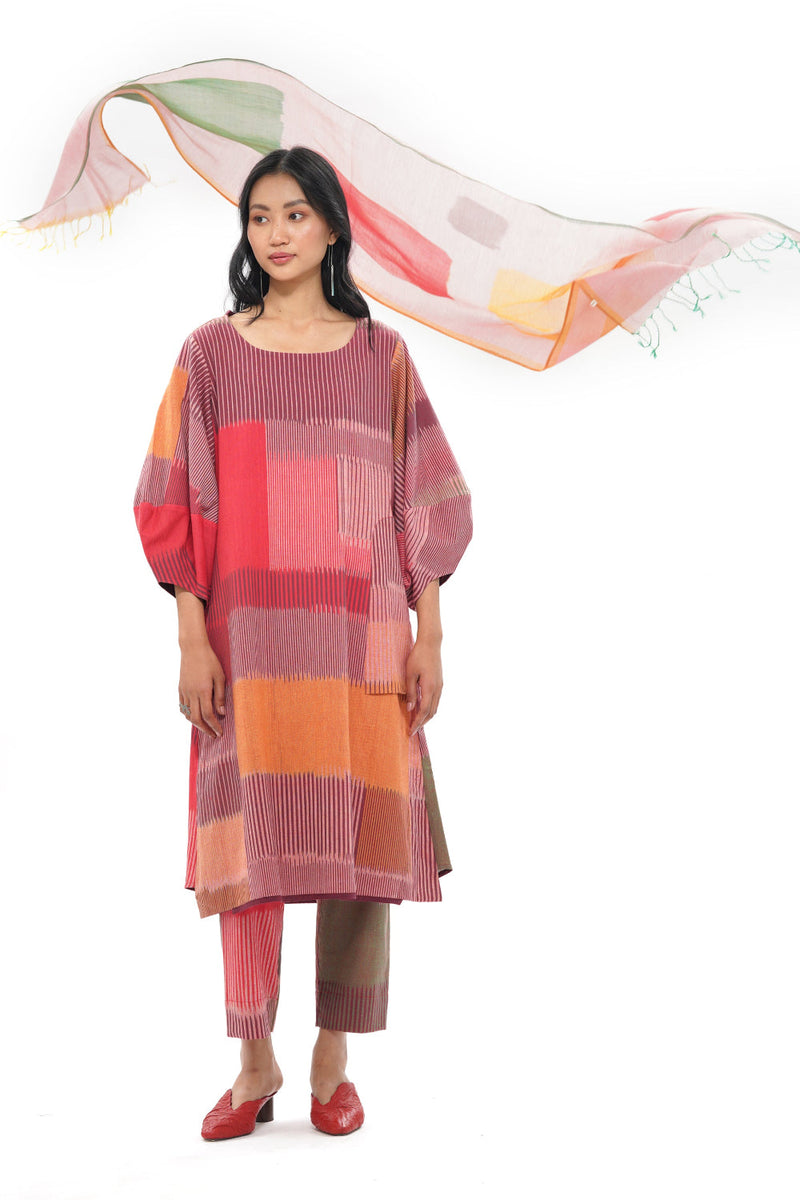 IRO STOLE 100% cotton by Translate - Handwoven Ikat in red color for women Worldwide