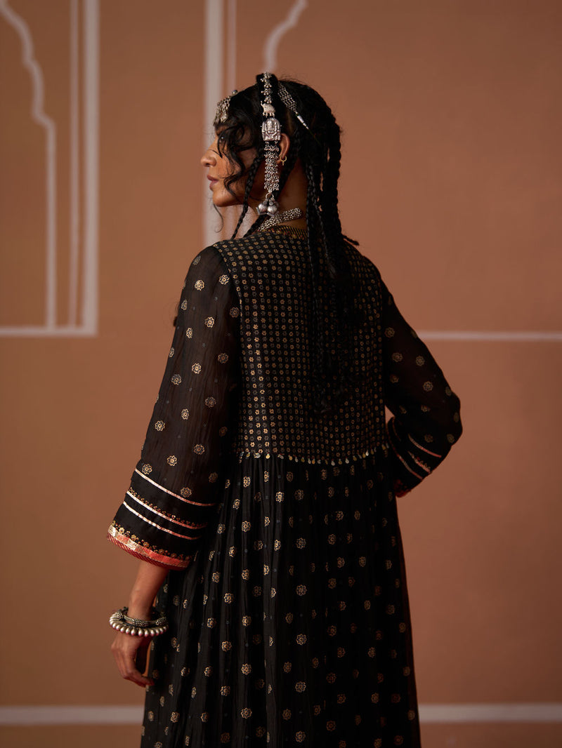 Meenal Kurta chanderi kurta/kurta set by SWATTI KAPOOR in black for women Worldwide