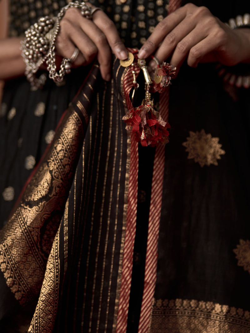 Lavanya Dupatta banarasi dupatta by SWATTI KAPOOR in black for women Worldwide