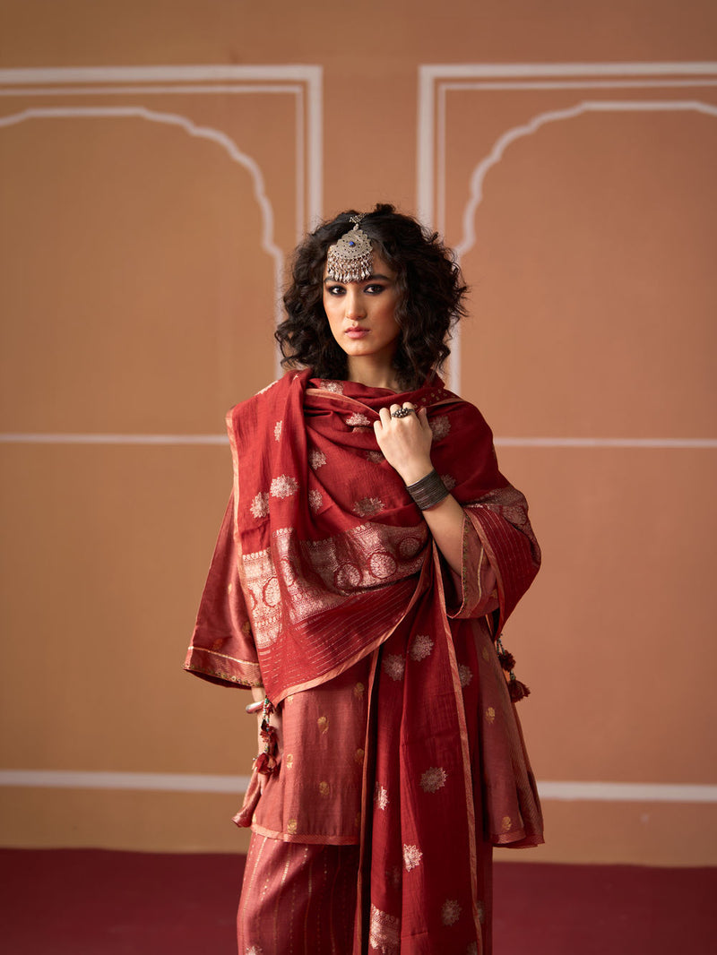 Charu Kurta chanderi kurta/kurta set by SWATTI KAPOOR in peach for women Worldwide
