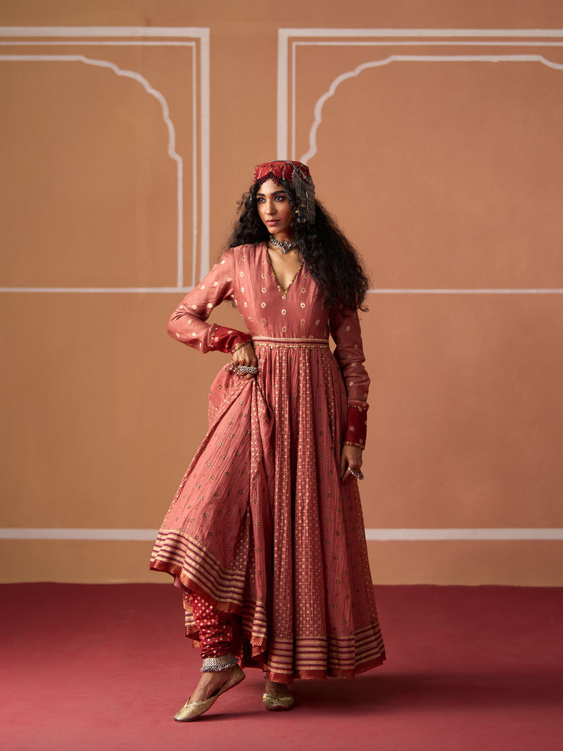 Krisha Kurta Tania Churidar chanderi kurta/kurta set by SWATTI KAPOOR in peach for women Worldwide