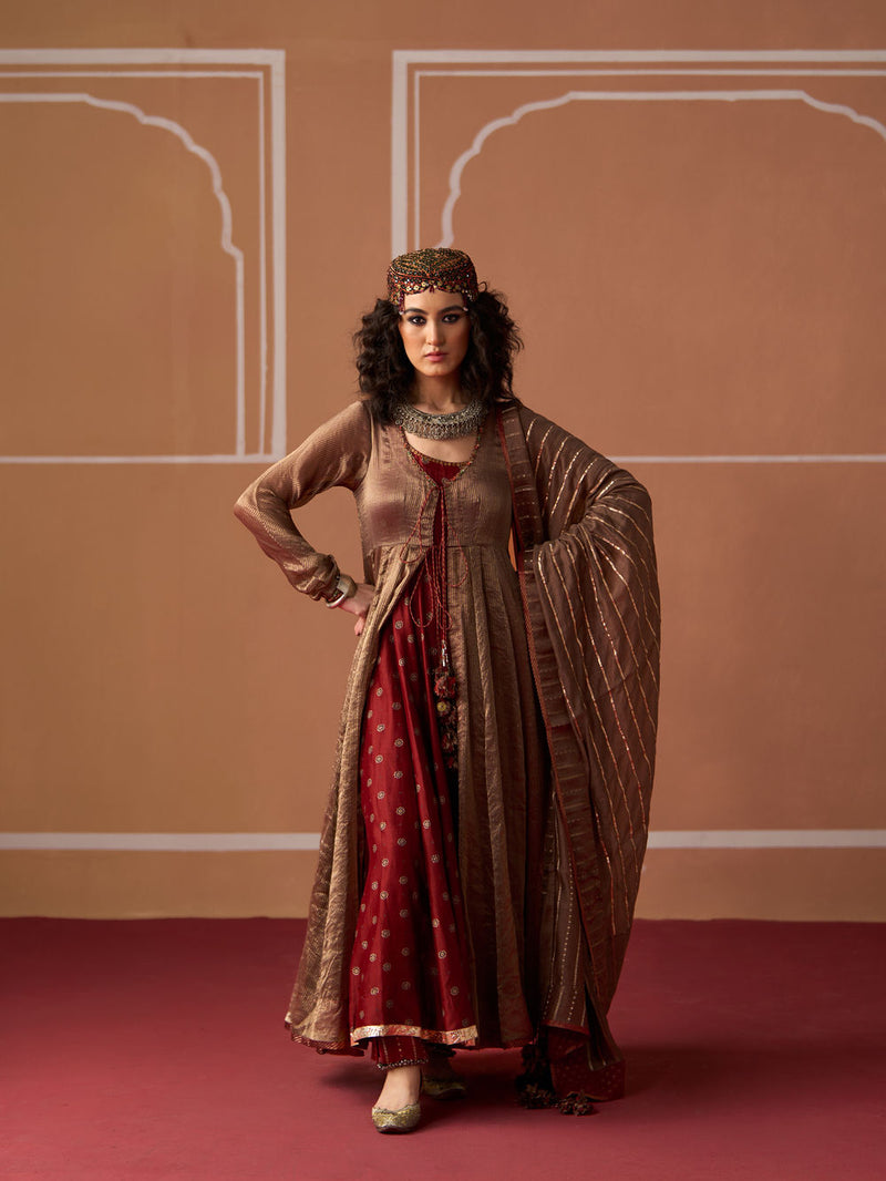 Aashi Kurta chanderi kurta/kurta set by SWATTI KAPOOR in grey, rust for women Worldwide
