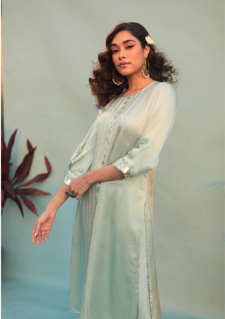 Saba Green Kurta Set with Pant-SKSCLST-2 satin by PRAHNAAYA in green color for women Worldwide