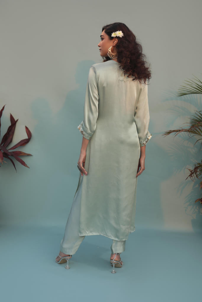 Saba Green Kurta Set with Pant & Dupatta-SKSCLSTSC-2 satin by PRAHNAAYA in green color for women Worldwide