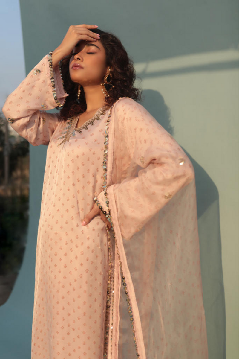 Saba Pink Kurta Set with Pant and Dupatta-SKCCLSTSC satin by PRAHNAAYA in pink color for women Worldwide