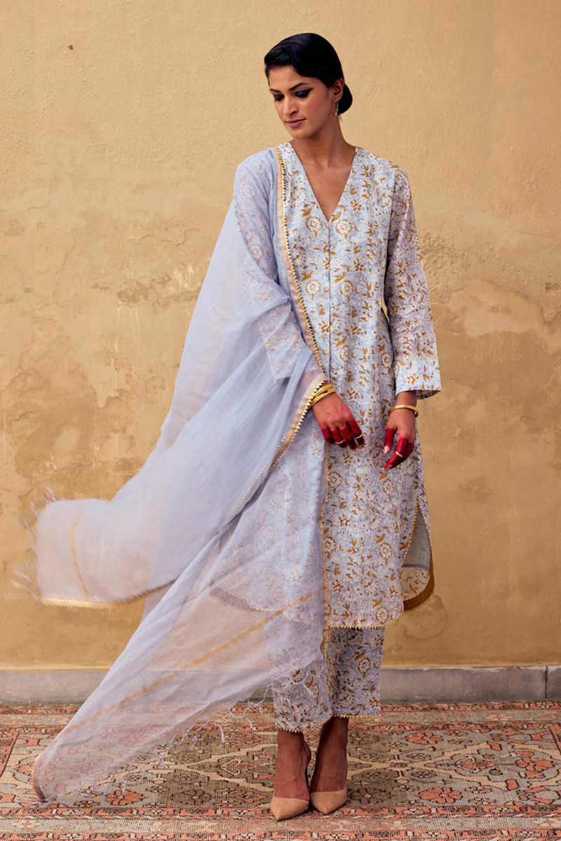 Safa Kurta Set with Dupatta chanderi by Khara Kapas in blue for women Worldwide