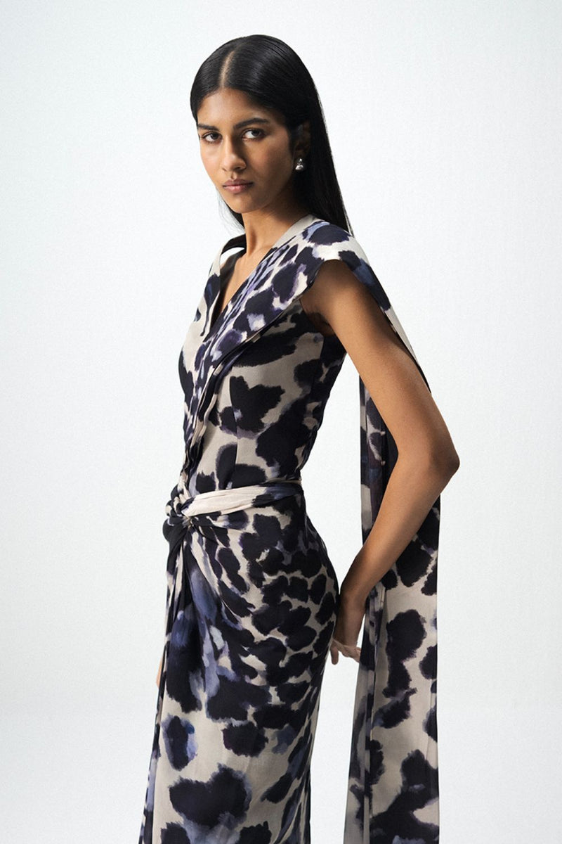 SAMBURU TOP AND PRE-DRAPED SAREE SET by Yam in blue color for women Worldwide