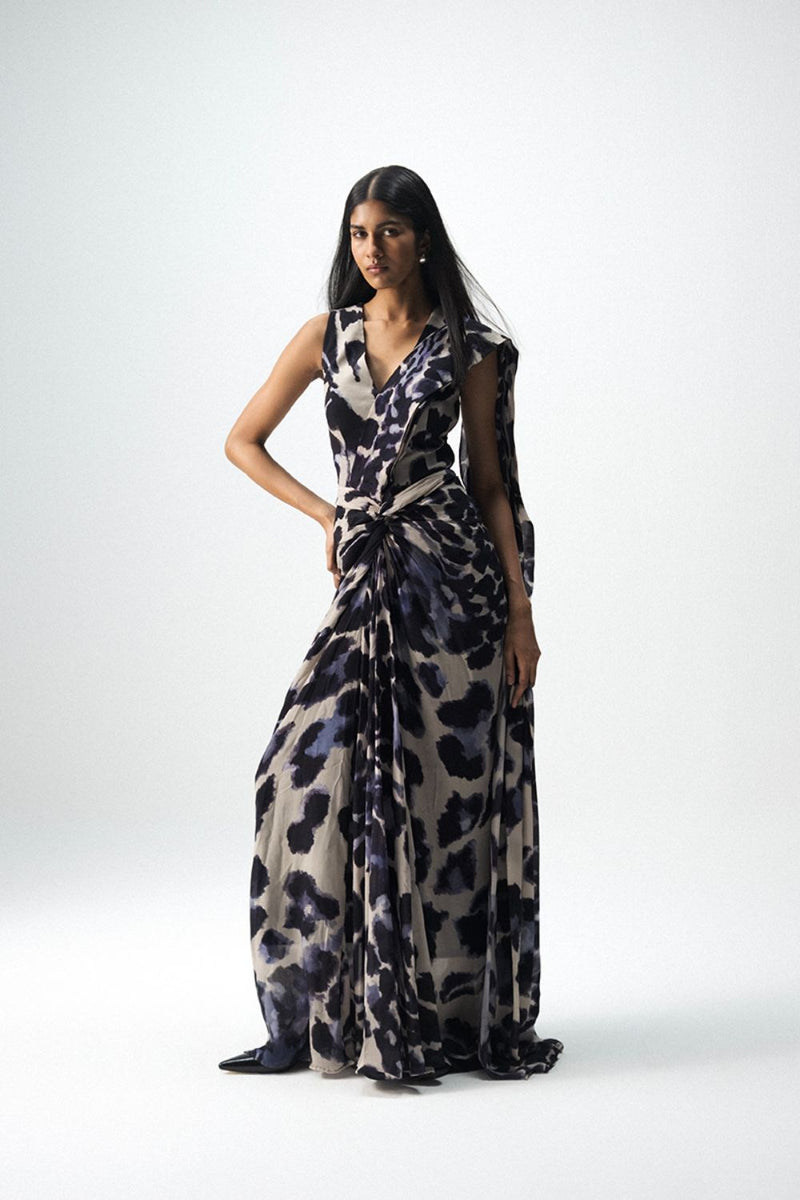 SAMBURU TOP AND PRE-DRAPED SAREE SET by Yam in blue color for women Worldwide