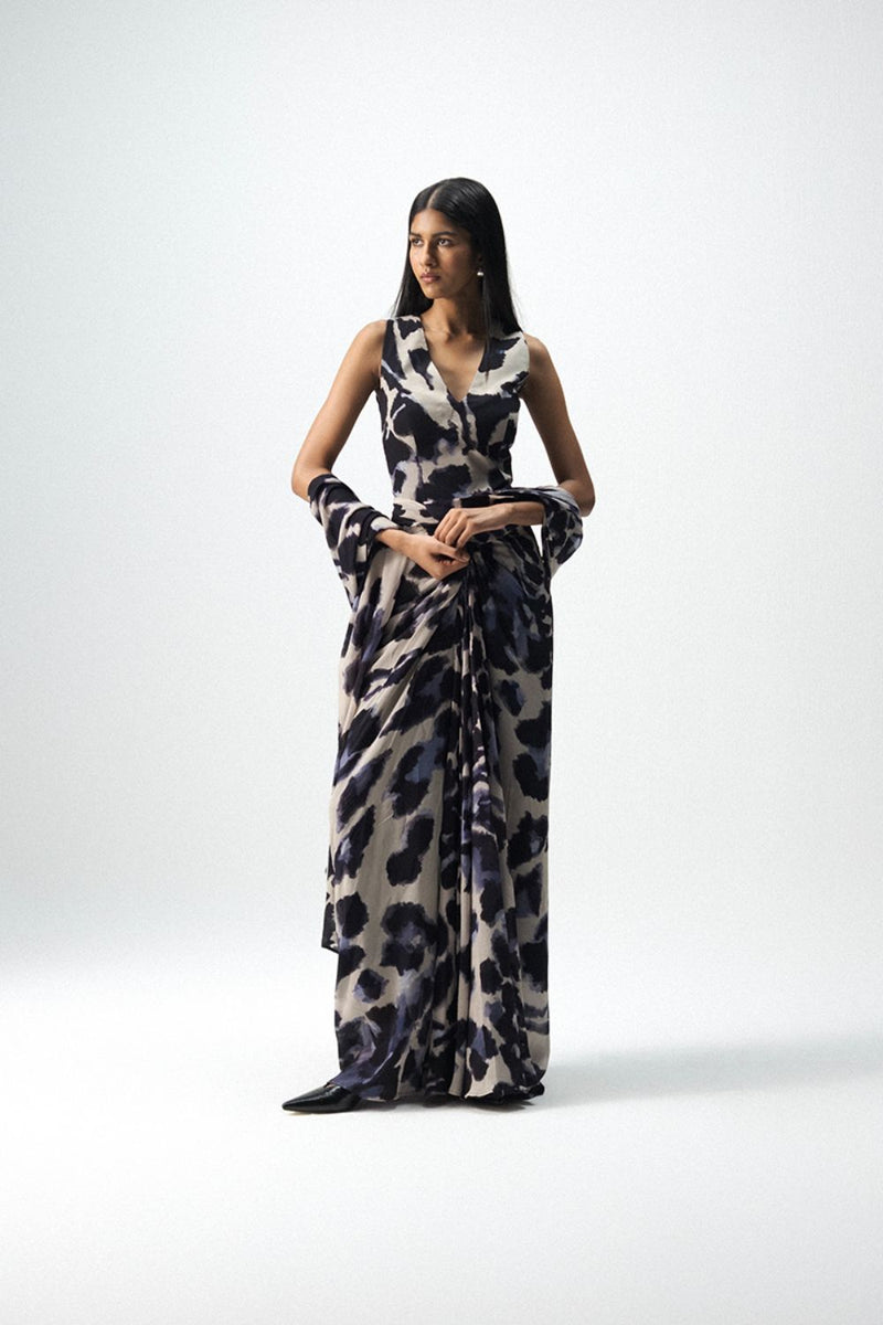 SAMBURU TOP AND PRE-DRAPED SAREE SET by Yam in blue color for women Worldwide