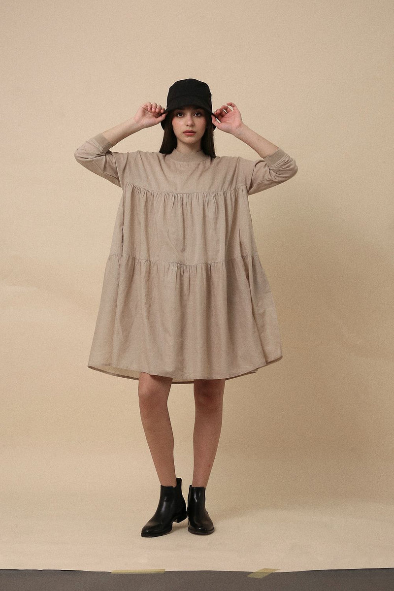 Sand Mul Rib Vena Dress 100% cotton by Mati in sand color for women Worldwide
