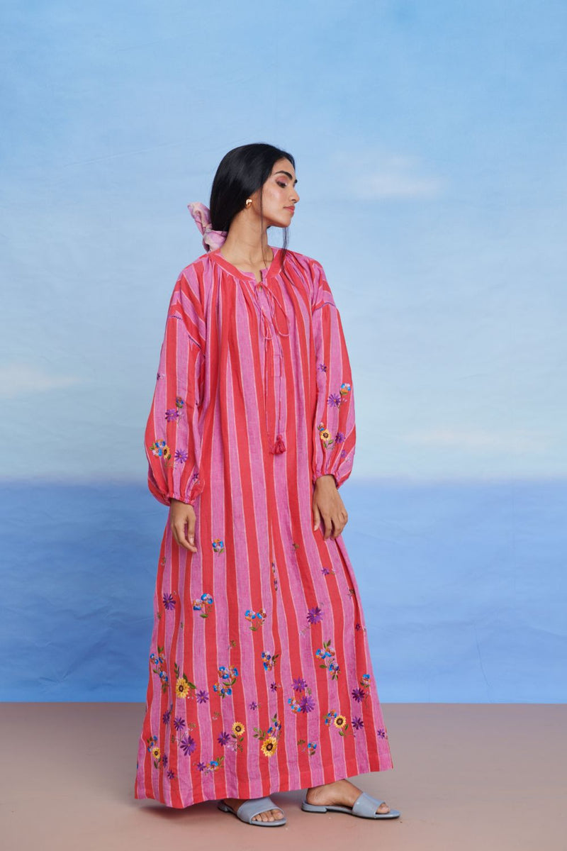 Amalfi Linen Puff Sleeves Dress linen by Saphed in pink color for women Worldwide