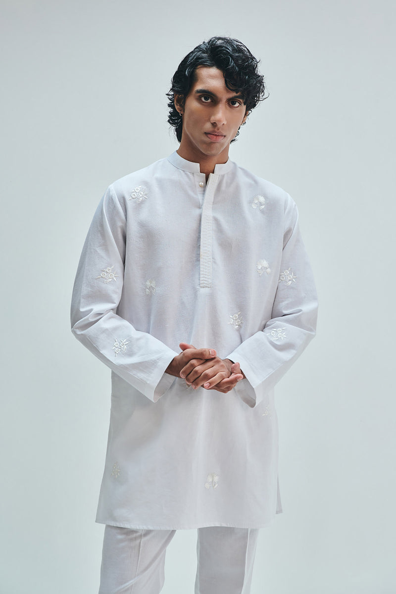Taj Co-Linen Embroidered Men’s Band Collar Kurta cotton linen kurta/kurta set by Saphed Men in white for men Worldwide