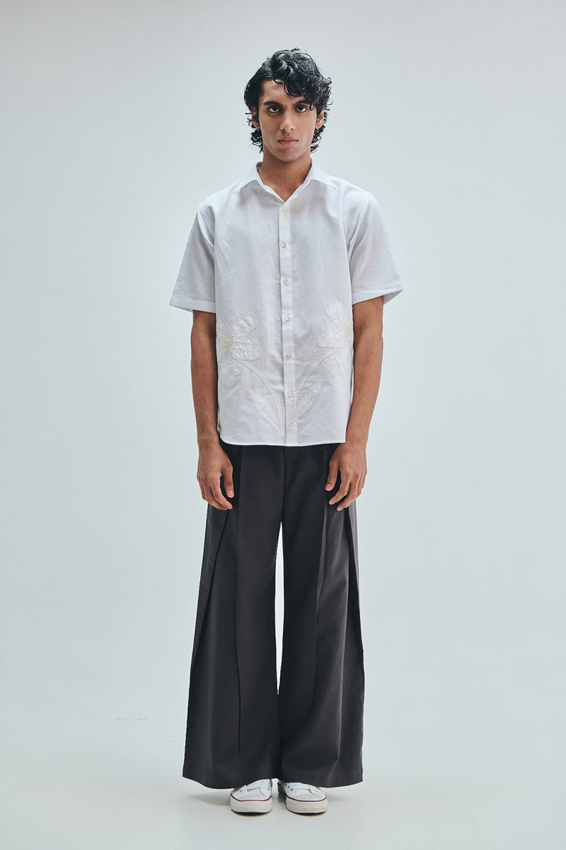 Taj Co-Linen Embroidered Men’s Applique Half Sleeves Shirt cotton linen shirt by Saphed Men in white for men Worldwide