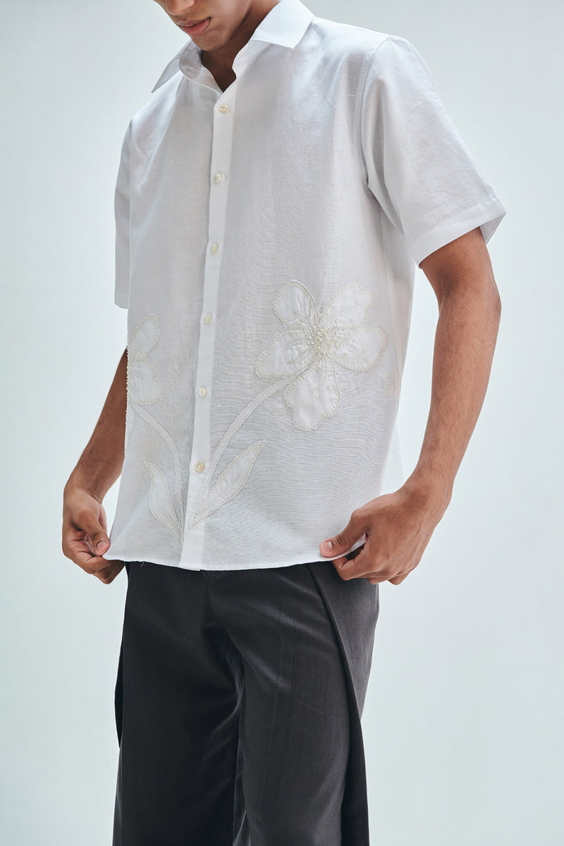 Taj Co-Linen Embroidered Men’s Applique Half Sleeves Shirt cotton linen shirt by Saphed Men in white for men Worldwide