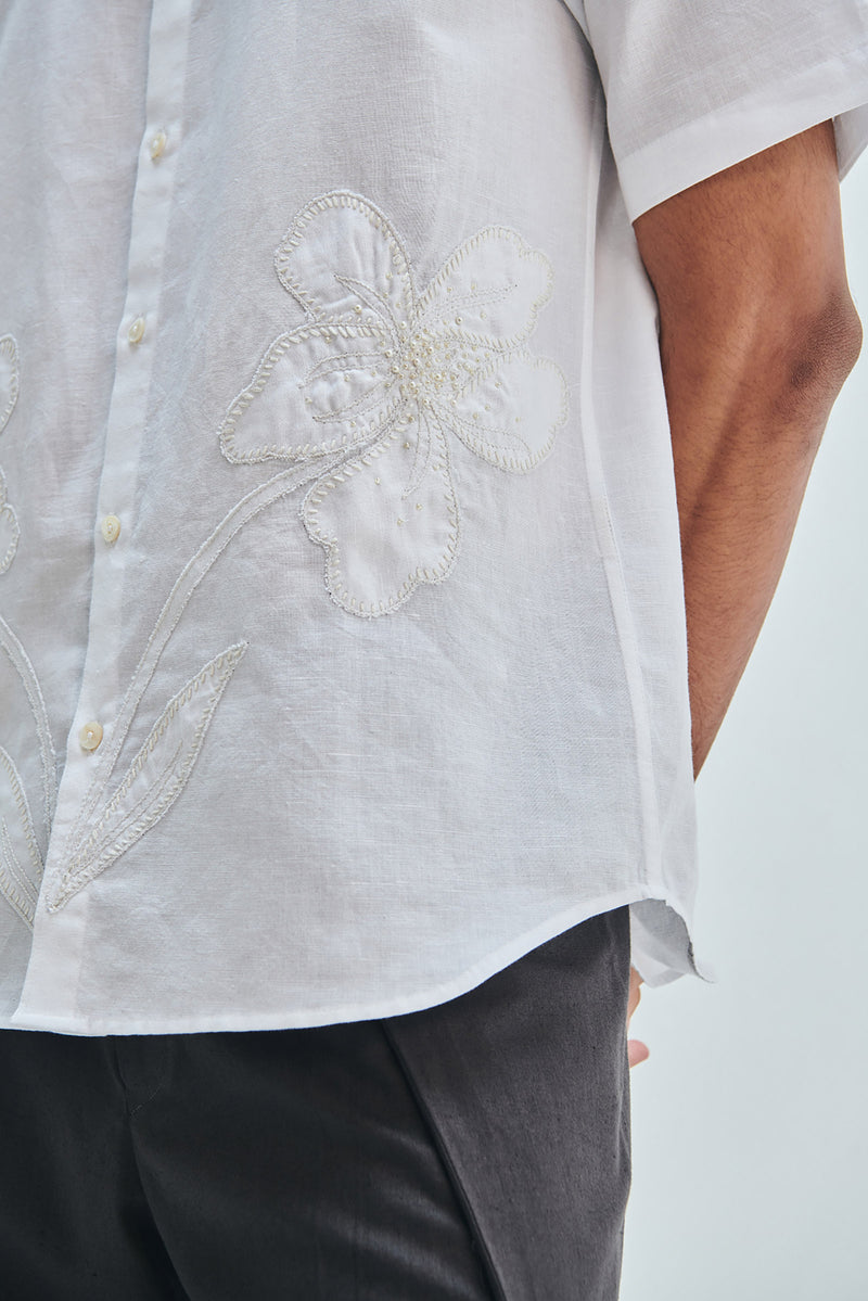 Taj Co-Linen Embroidered Men’s Applique Half Sleeves Shirt cotton linen shirt by Saphed Men in white for men Worldwide