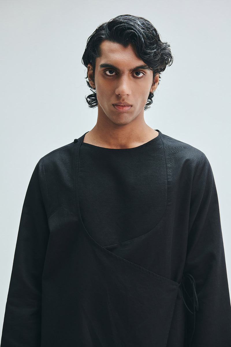 Kohl Co-Linen Men’s Angrakha Kurta cotton linen kurta/kurta set by Saphed Men in black for men Worldwide