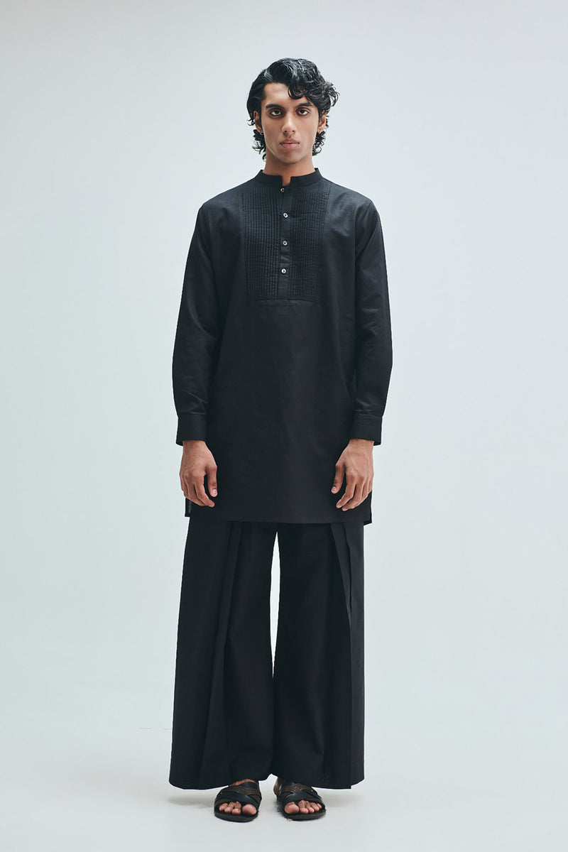 Kohl Co-Linen Men’s Pleated Yoke Kurta cotton linen kurta/kurta set by Saphed Men in black for men Worldwide