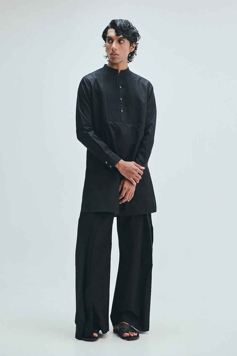 Kohl Co-Linen Men’s Pleated Yoke Kurta Set cotton linen kurta/kurta set by Saphed Men in black for men Worldwide
