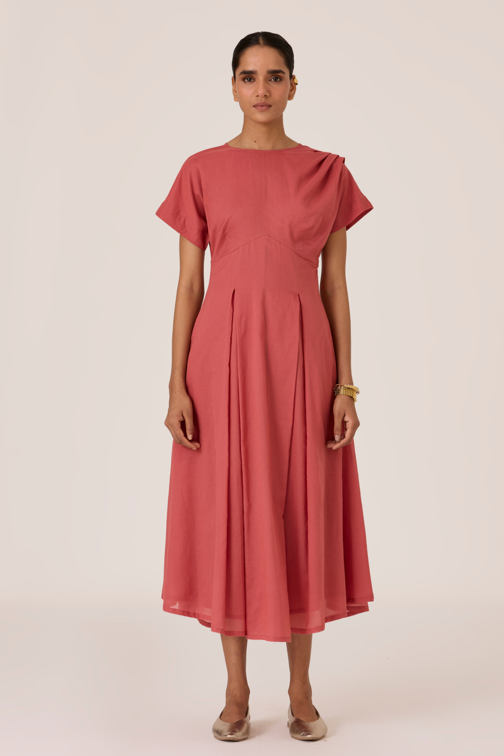 Sead Rouge Pleated Midi Dress