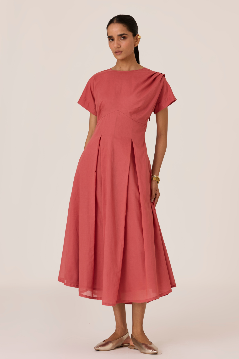 Sead Rouge Pleated Midi Dress