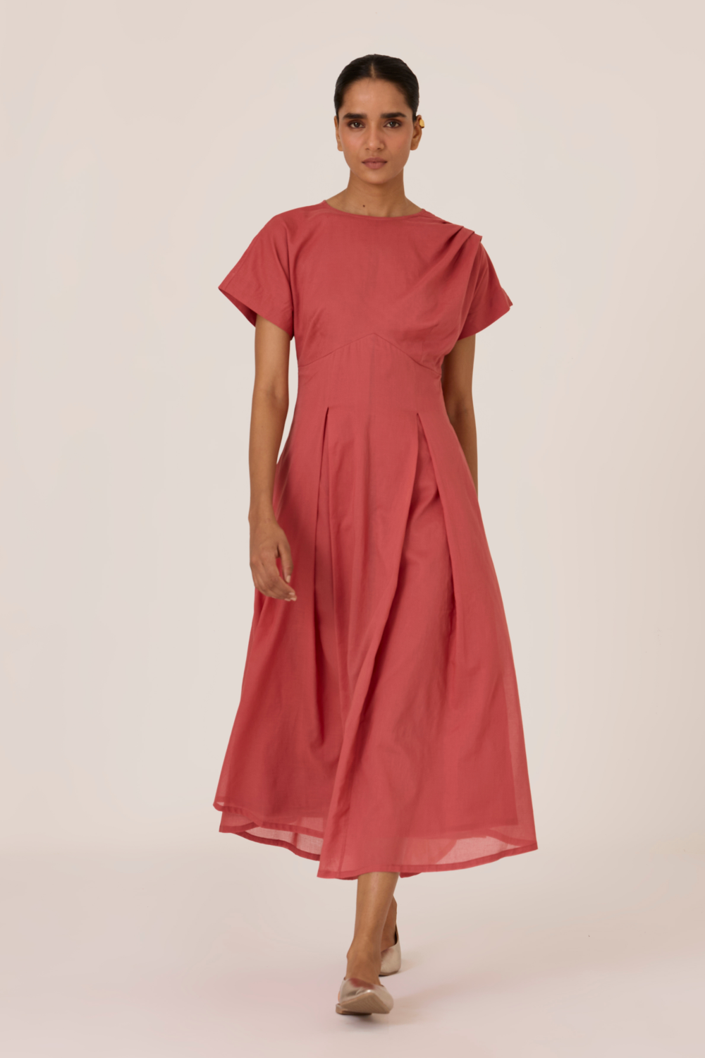 Sead Rouge Pleated Midi Dress