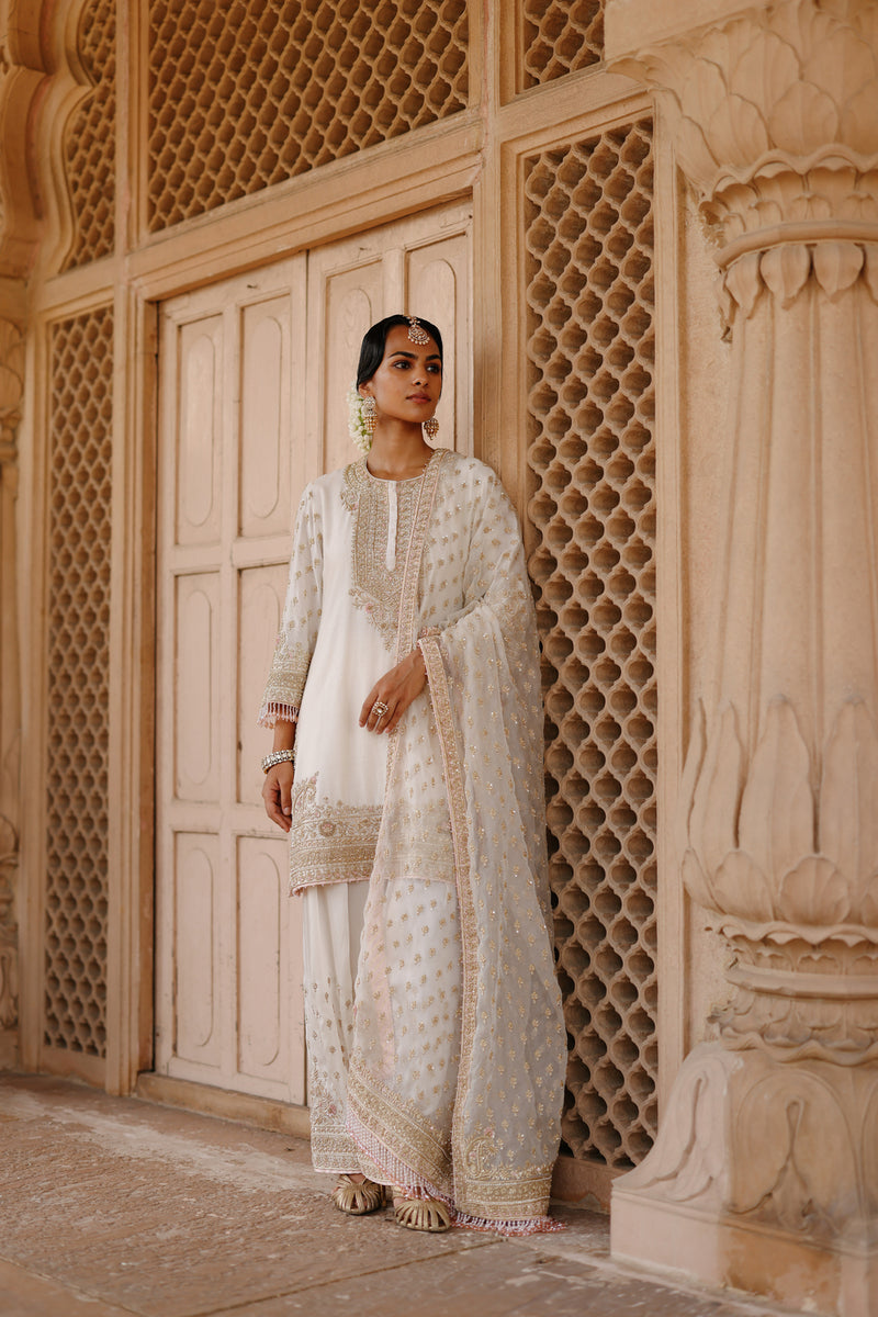 Ansha-Daisy Ivory Short Kurta Set With Salwar And Dupatta silk chanderi, silk organza kurta/kurta set by SHEETAL BATRA in ivory for women Worldwide