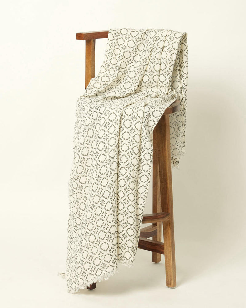 Souk Throw 100% cotton by Minimal Indian for Worldwide
