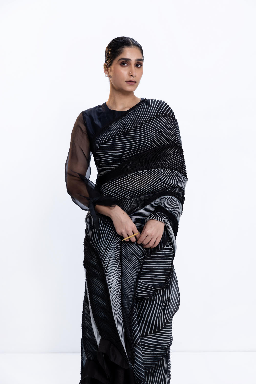 THE SEA SAREE - BLACK