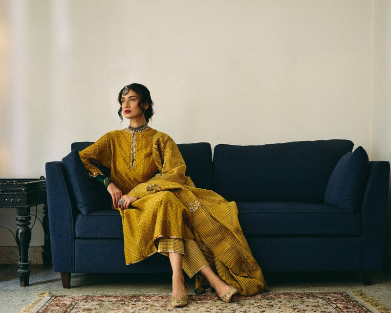 Kuhu Kurta chanderi kurta/kurta set by SWATTI KAPOOR in yellow for women Worldwide