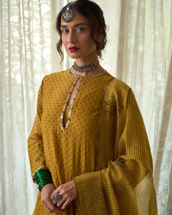 Kuhu Kurta chanderi kurta/kurta set by SWATTI KAPOOR in yellow for women Worldwide