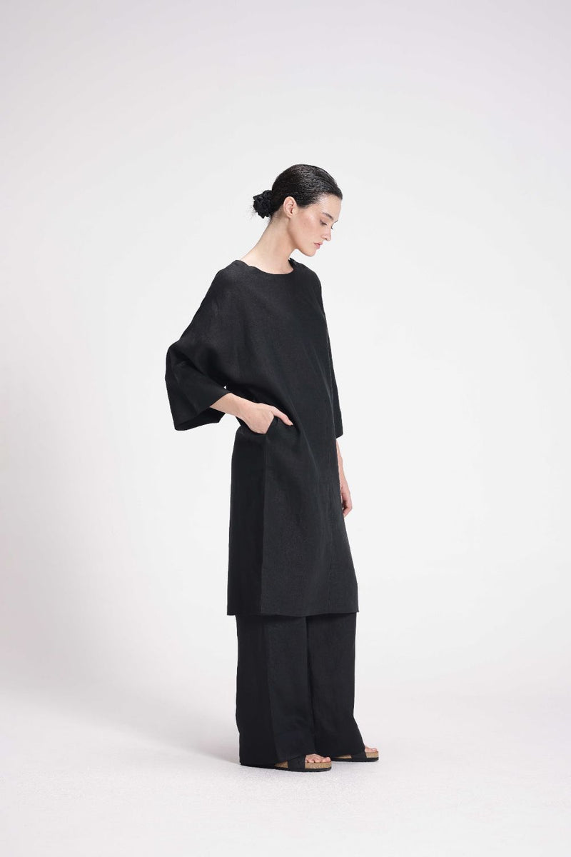 Half Sleeves Linen Kurta linen by Turn Black in black color for women Worldwide