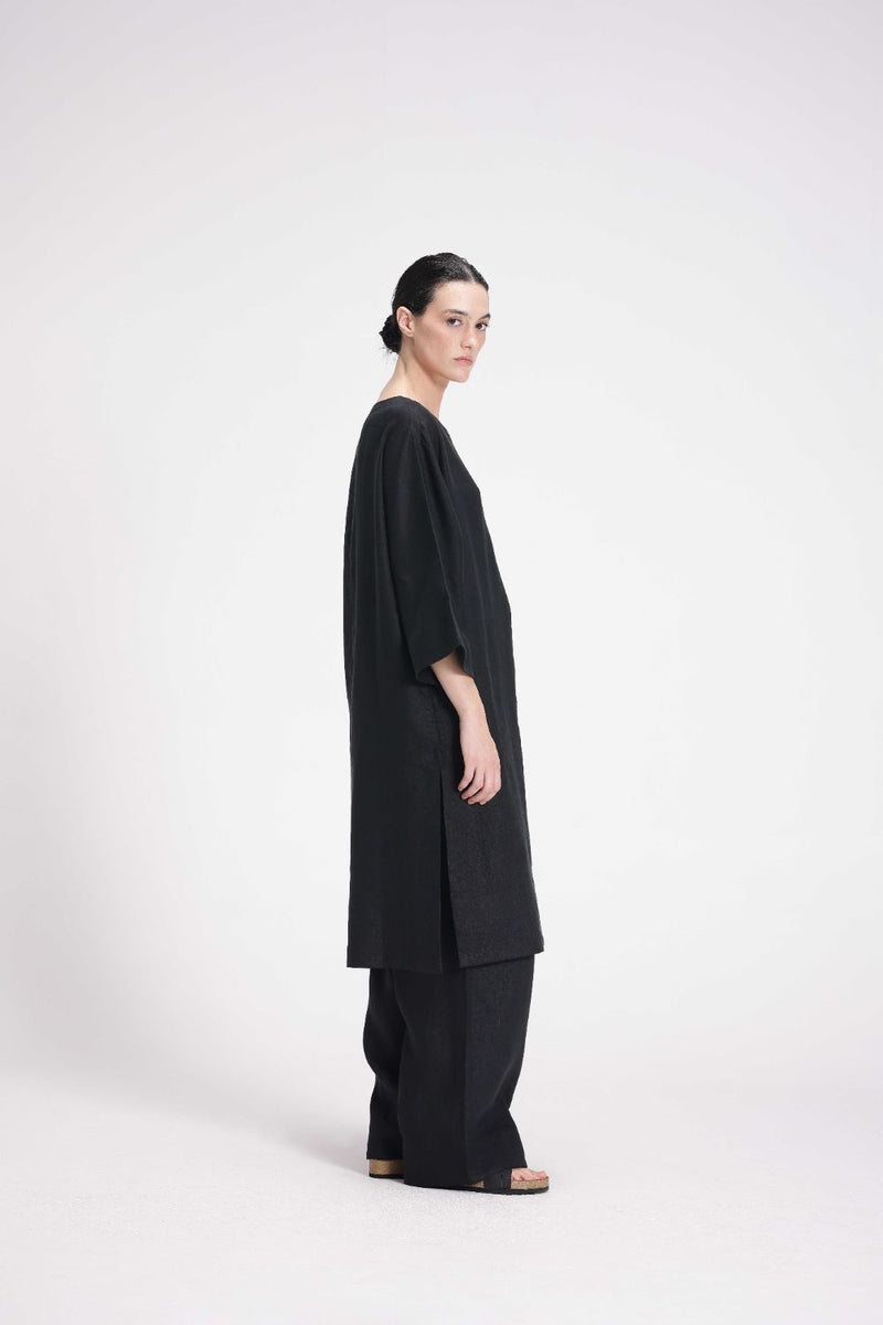 Half Sleeves Linen Kurta linen by Turn Black in black color for women Worldwide