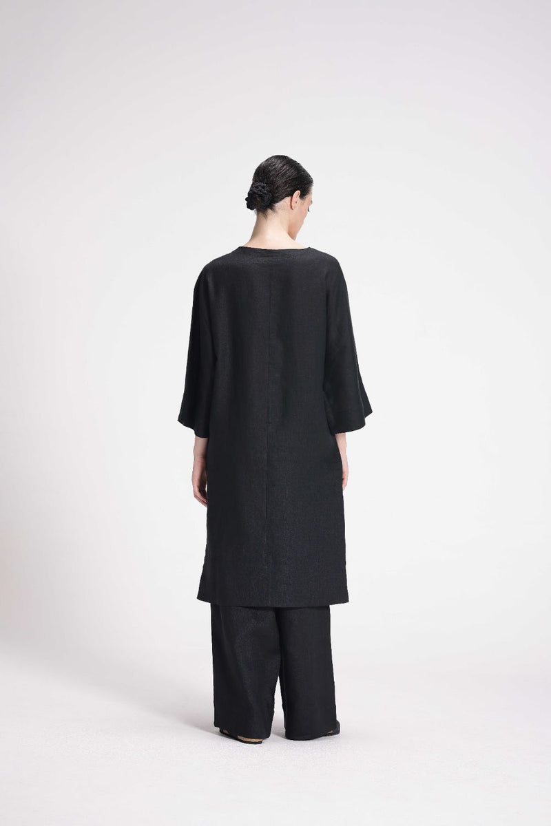 Half Sleeves Linen Kurta linen by Turn Black in black color for women Worldwide