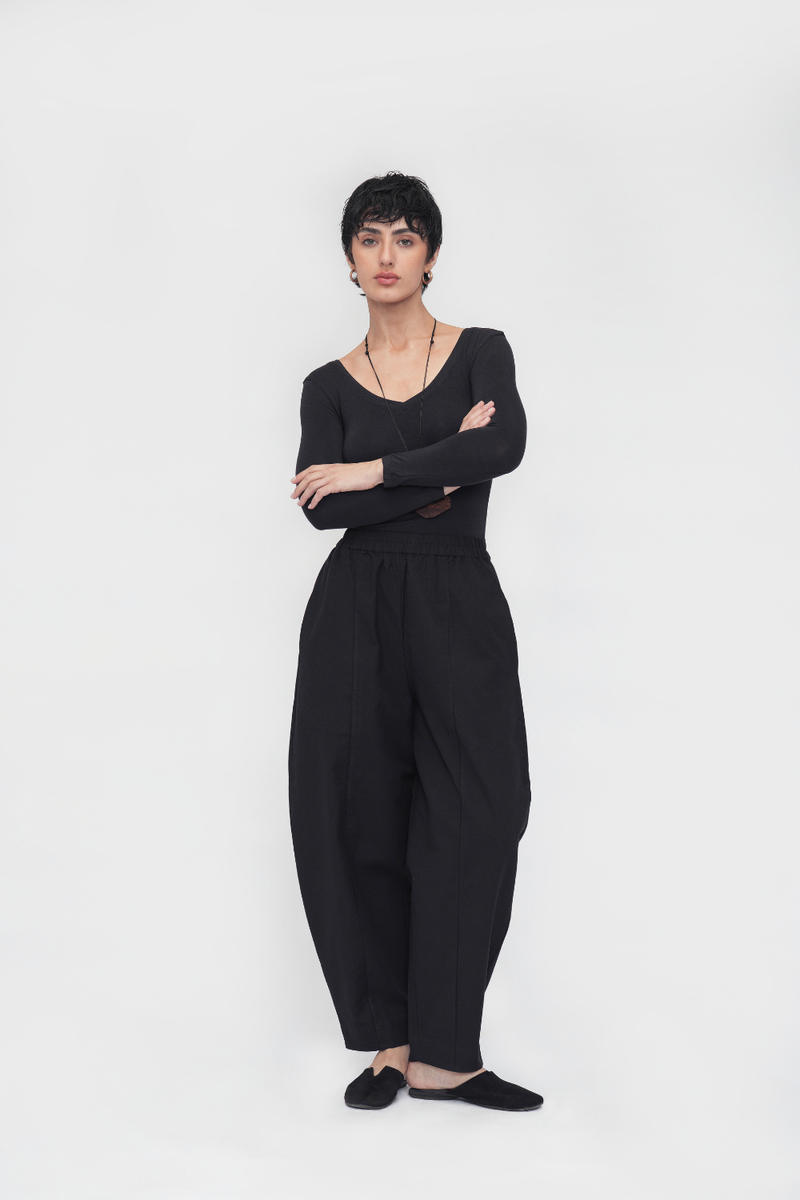 Rangzen Barrel Pants cotton by Turn Black in black color for women Worldwide