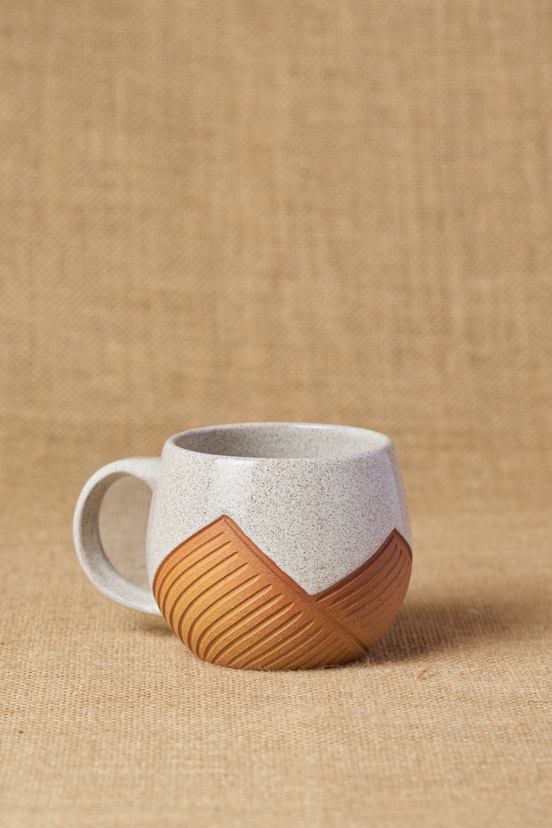 Tiger Hill Round Mug