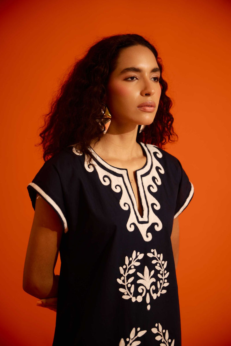Black Cotton Shift Dress With Ivory Wave Thread Embroidery poplin by Indian Summer Story in black color for women Worldwide