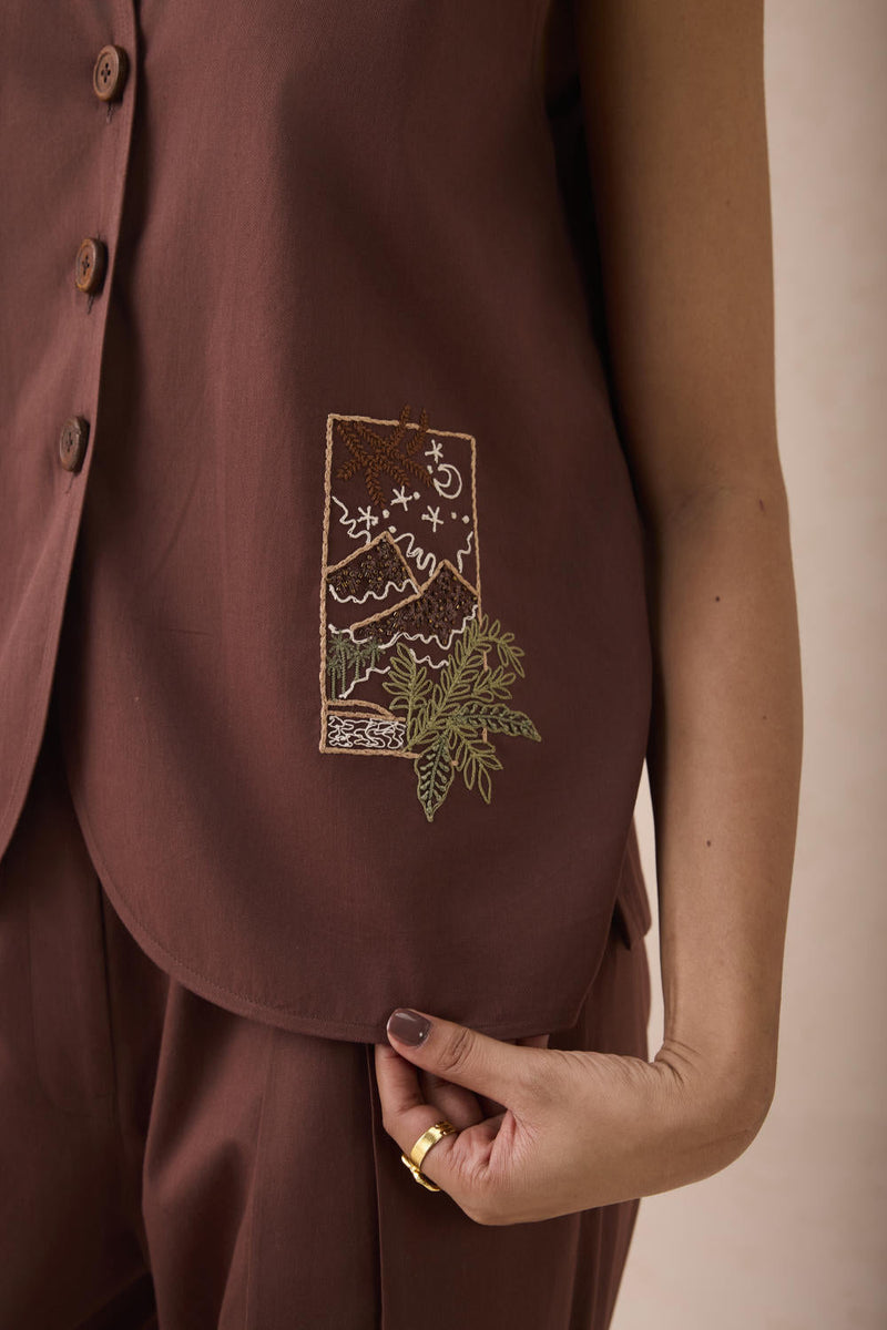 The Bright Beginnings Organic Cotton Waistcoat twill by SUI in brown color for women Worldwide