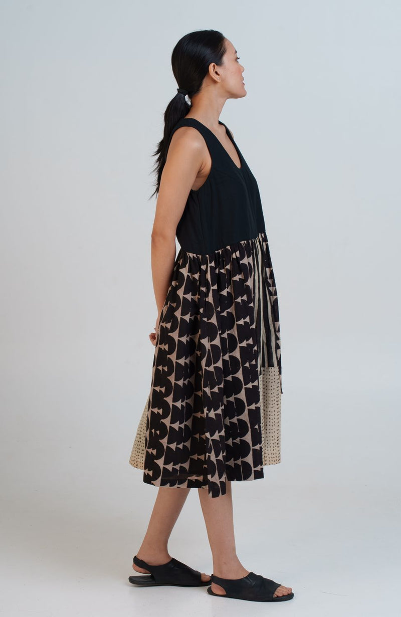 The Erica Dress cotton by World of Crow in black color for women Worldwide
