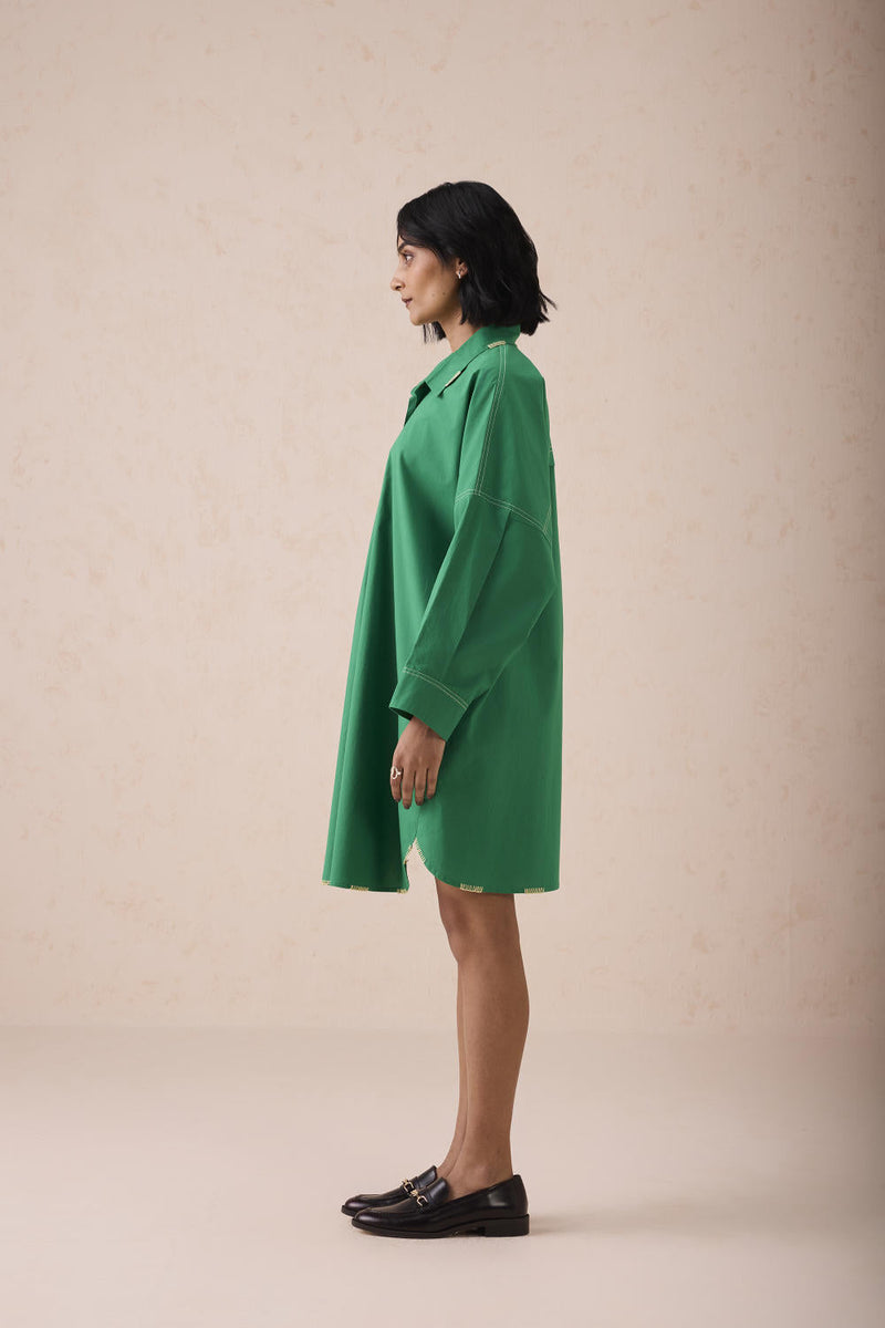 The Forest Everyday Classic Organic Cotton Shirt Dress poplin by SUI in green color for women Worldwide