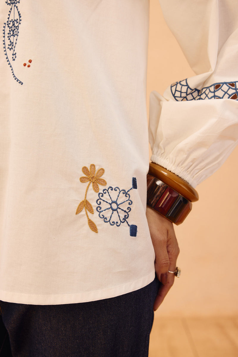 The Foundation Organic Cotton Shirt poplin top/shirt by SUI in white for women Worldwide