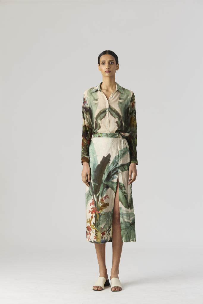 THE HUNT BLAZER & SKIRT SET silk by Yam in green color for women Worldwide