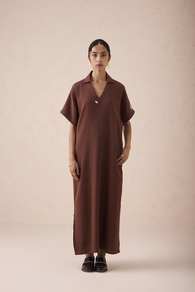 The Mountainside Organic Cotton Collar Maxi Dress cotton by SUI in brown color for women Worldwide