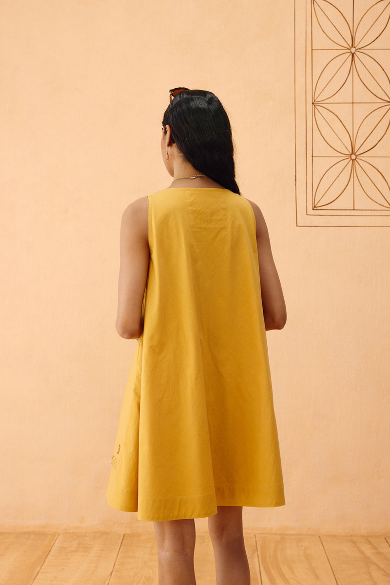 The Radiant Organic Cotton Dress poplin dress by SUI in mustard for women Worldwide
