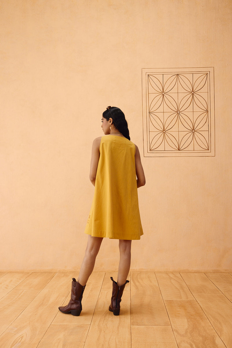 The Radiant Organic Cotton Dress poplin dress by SUI in mustard for women Worldwide