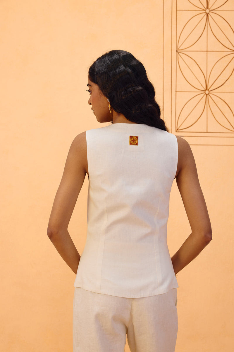 The Slow Linen Waistcoat linen jacket/overlay by SUI in off-white for women Worldwide