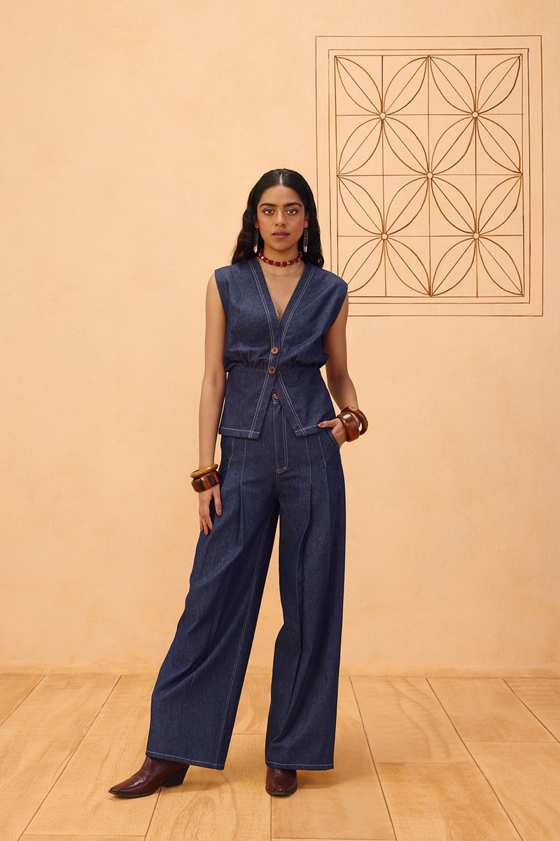 The Timeless Sustainable Denim Waistcoat denim jacket/overlay by SUI in blue for women Worldwide