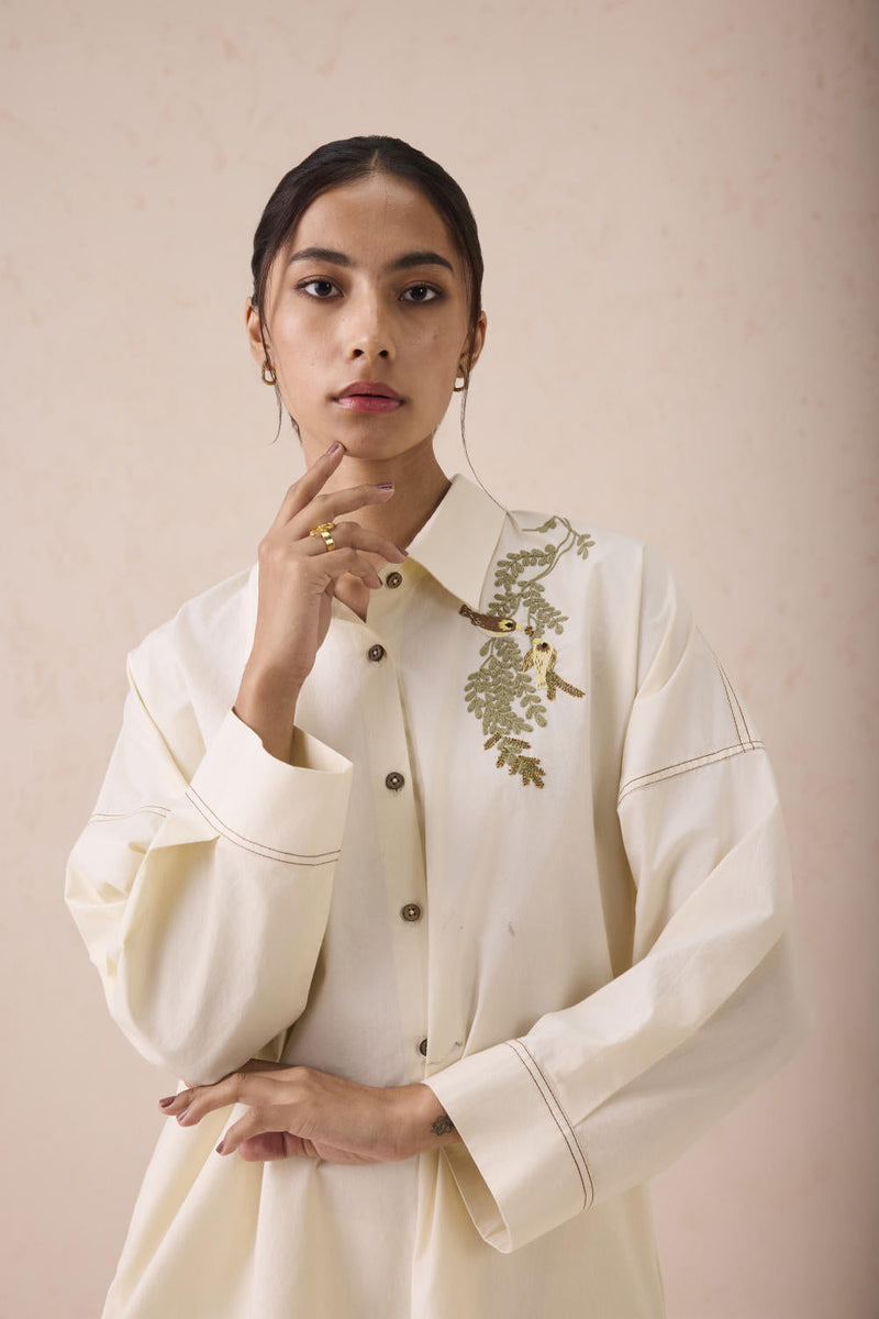 The Vista Everyday Classic Organic Cotton Shirt Dress poplin by SUI in white color for women Worldwide